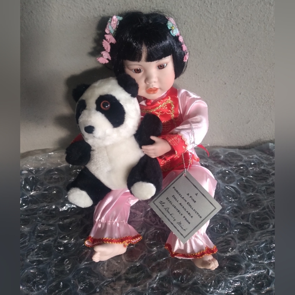 Vintage Danbury Mint Mei Mei Porcelain Doll with Certificate